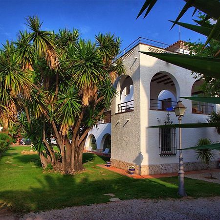 Hotel Capri Sitges Bagian luar foto