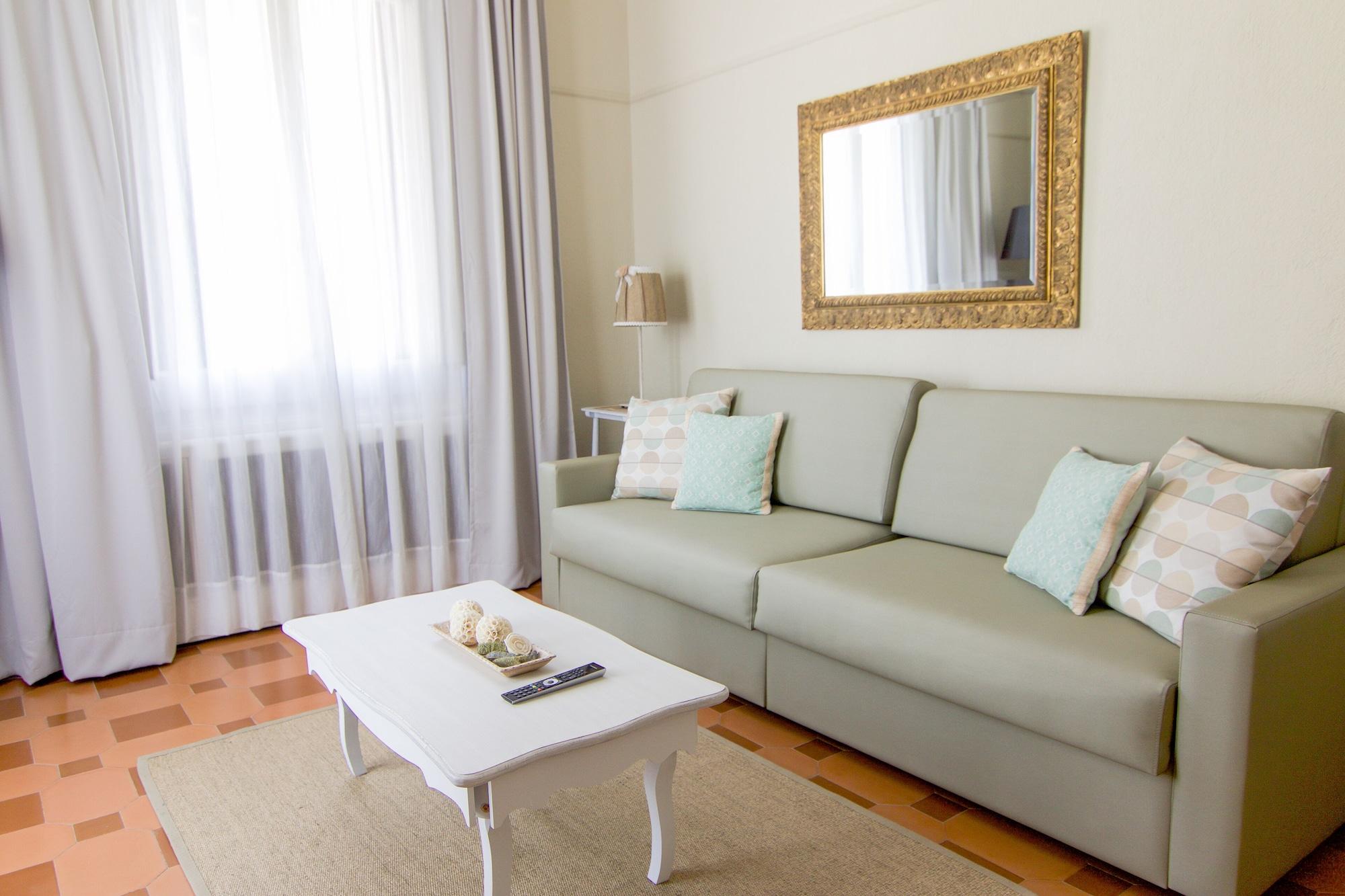 Hotel Capri Sitges Bagian luar foto