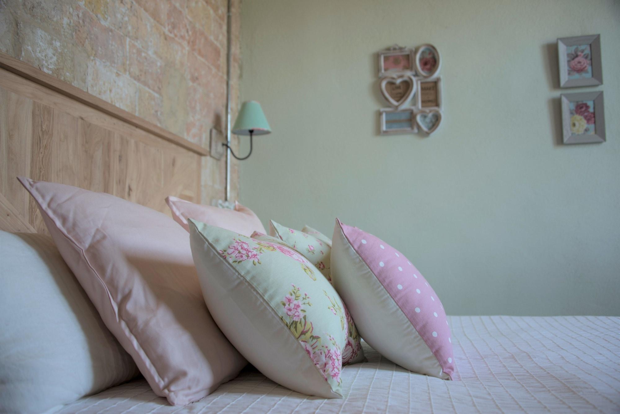 Hotel Capri Sitges Bagian luar foto