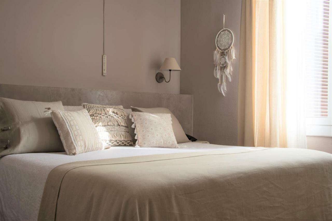 Hotel Capri Sitges Bagian luar foto